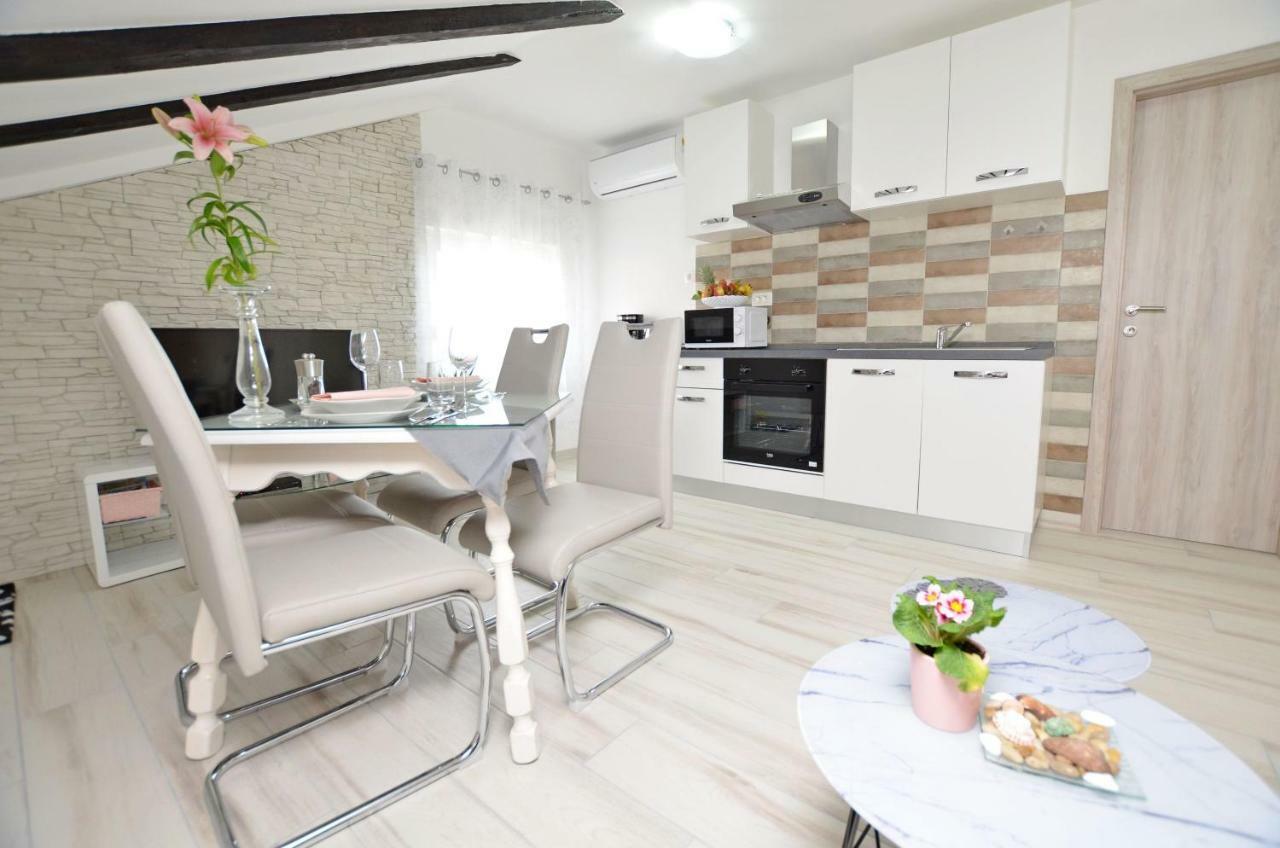 Apartments Viktoria Lovran Extérieur photo