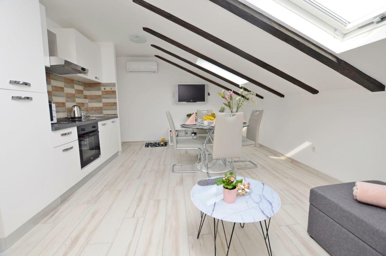 Apartments Viktoria Lovran Extérieur photo